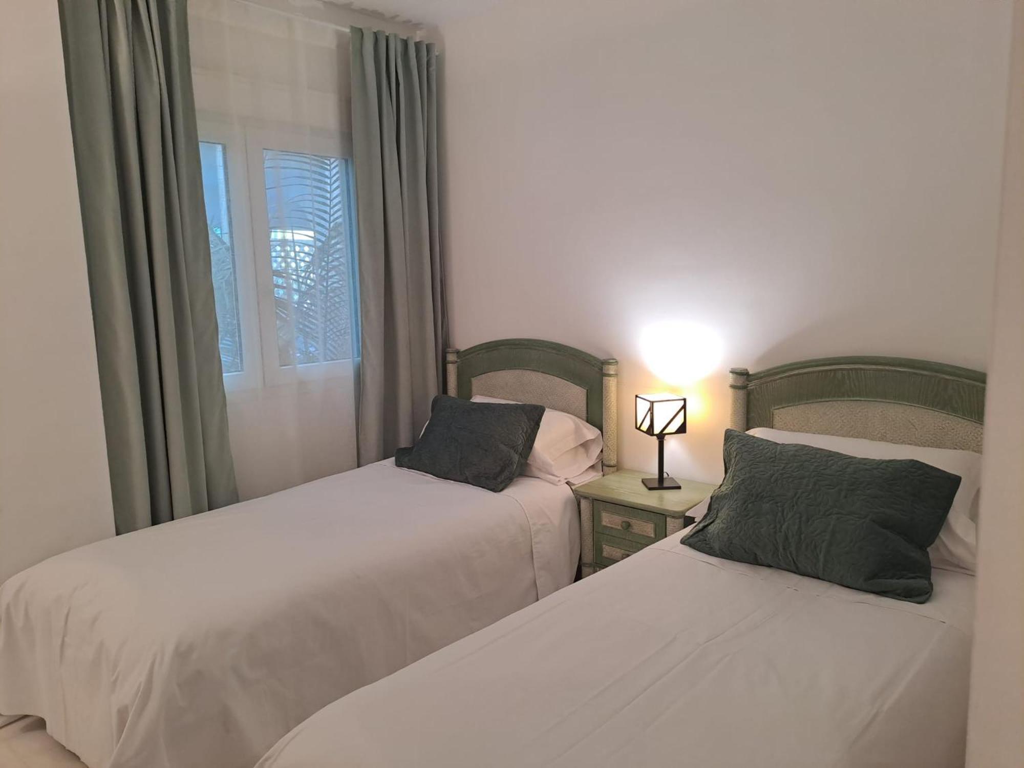 Luminous Apartment In Playas Del Duque , Puerto Banus By Holidays & Home Marbella Eksteriør bilde