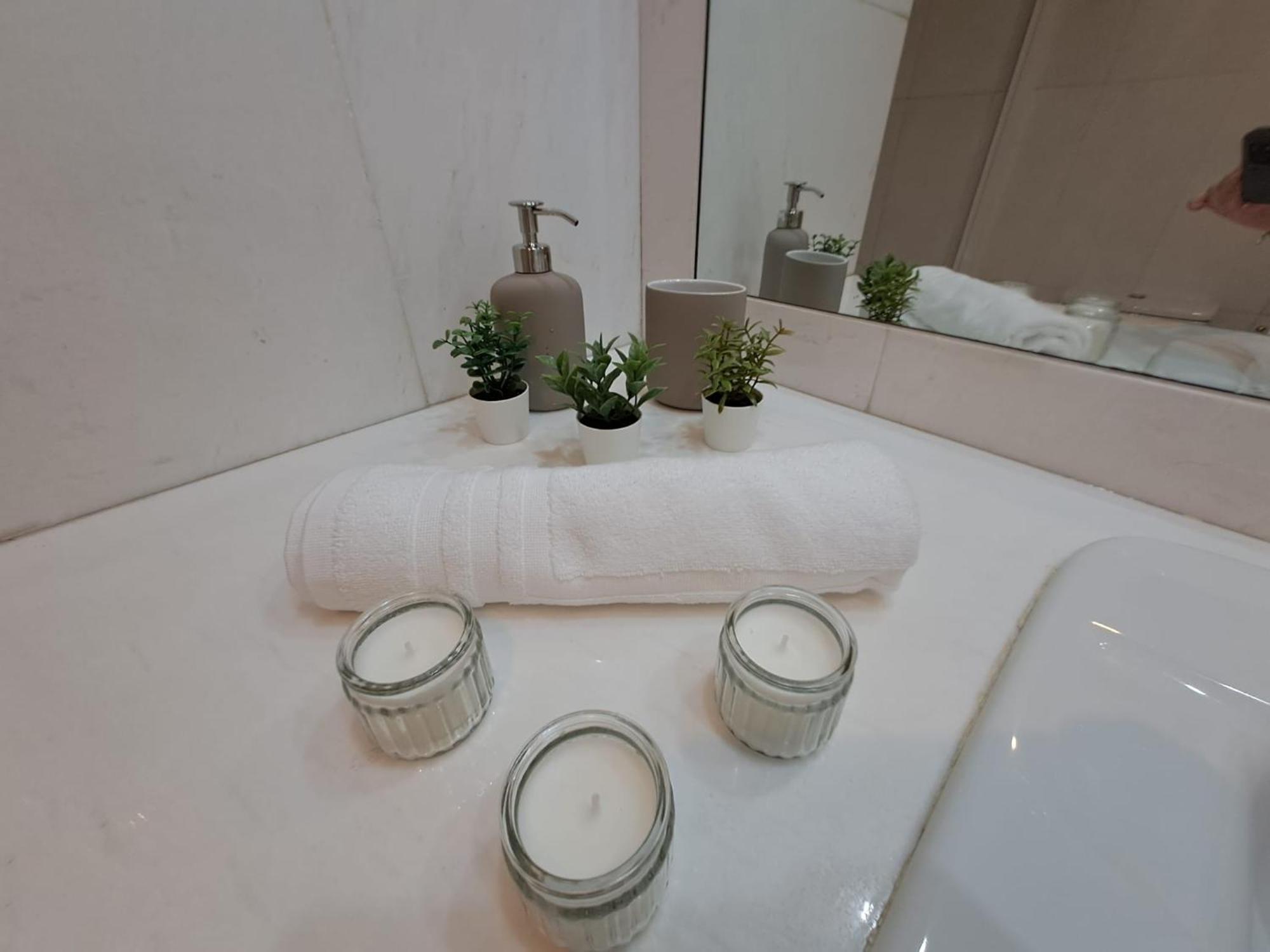 Luminous Apartment In Playas Del Duque , Puerto Banus By Holidays & Home Marbella Eksteriør bilde