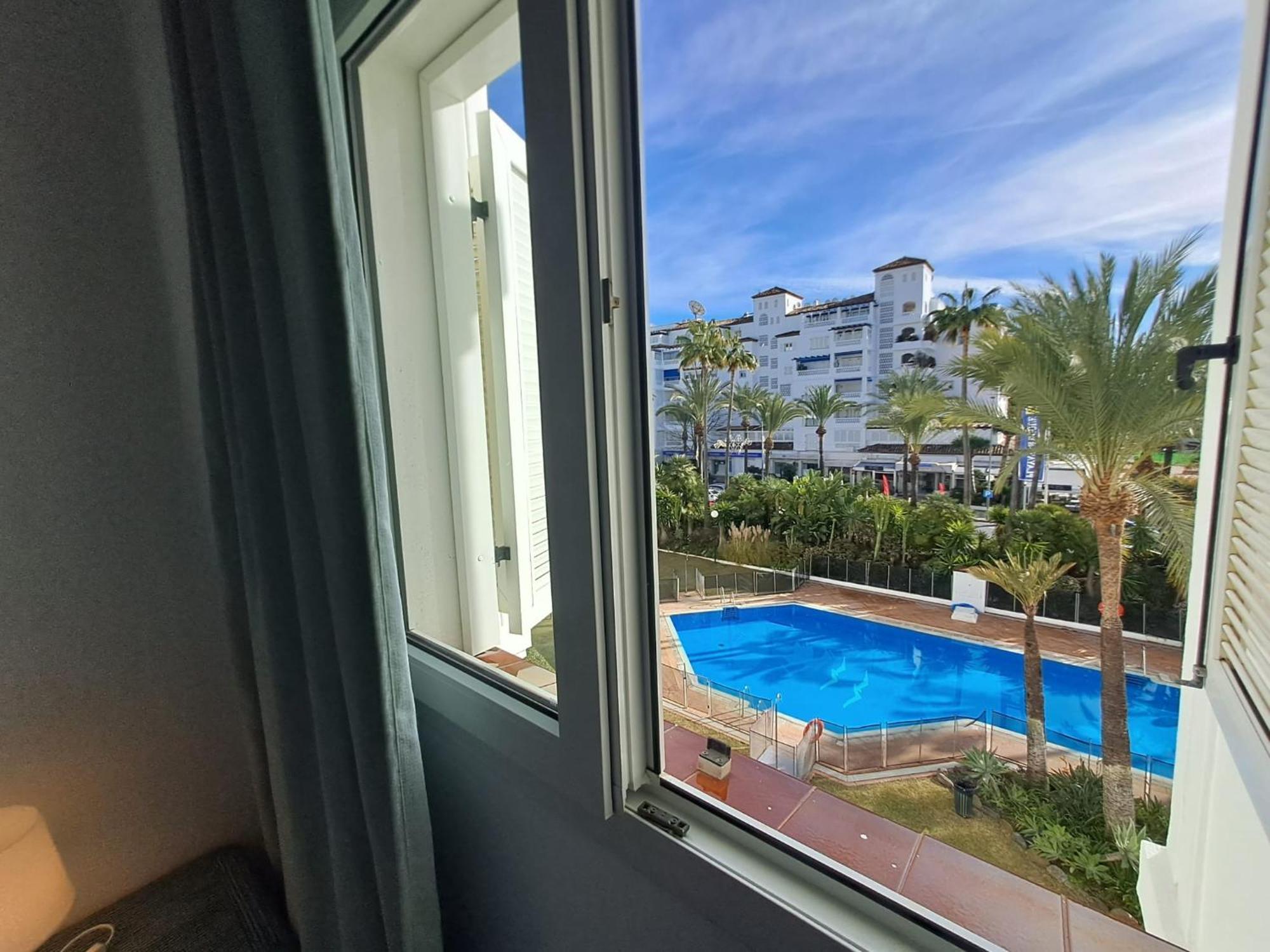 Luminous Apartment In Playas Del Duque , Puerto Banus By Holidays & Home Marbella Eksteriør bilde